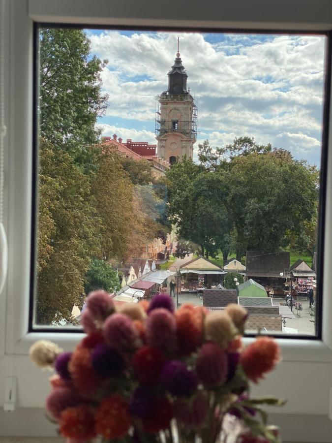 Ratusha Craft Rooms Kamjanets-Podilsky Buitenkant foto